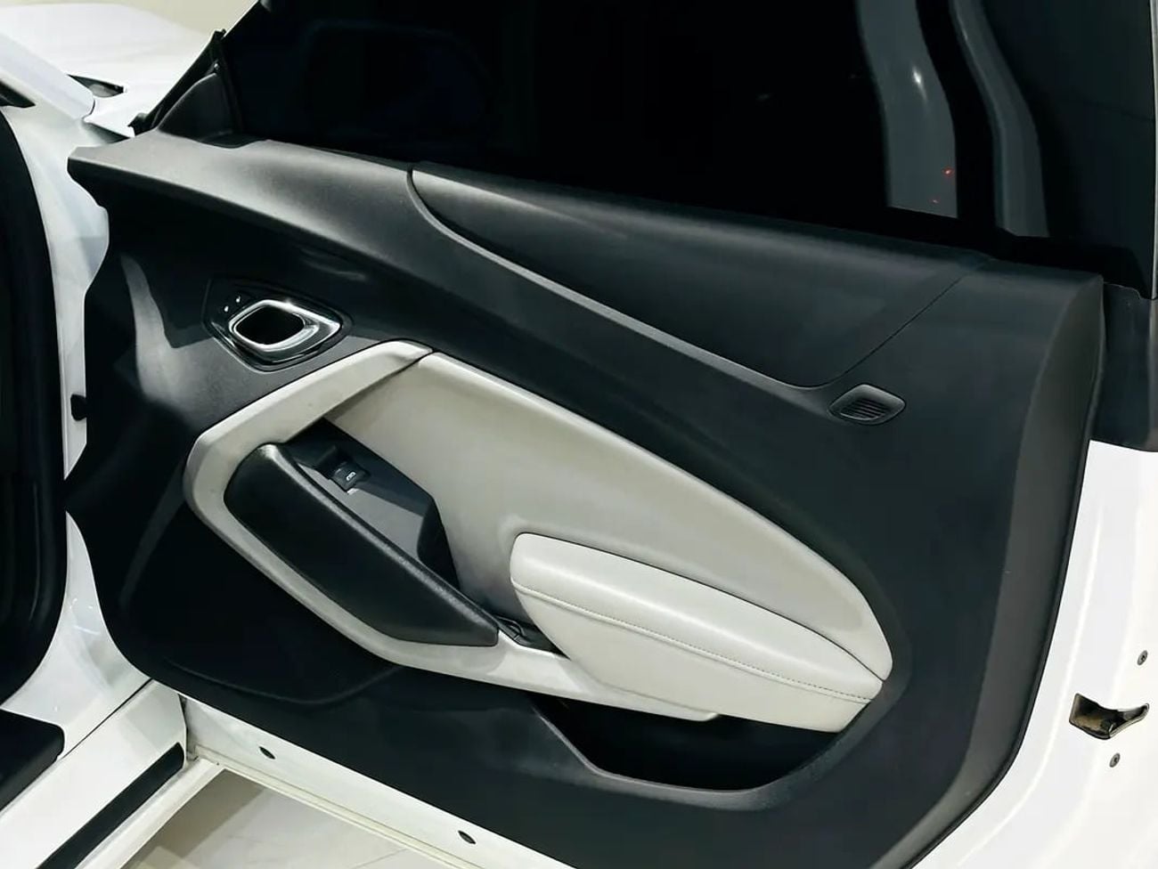 Chevrolet Camaro 1LT 3.6L (335 HP)