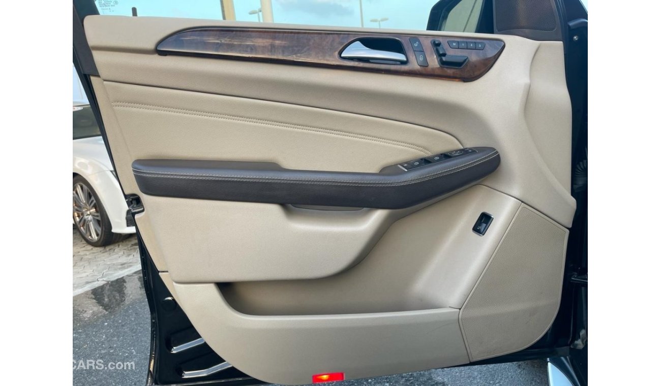 Mercedes-Benz ML 400 AMG Mercedes ML 400_Gcc_2015_Excellent_Condition _Full option