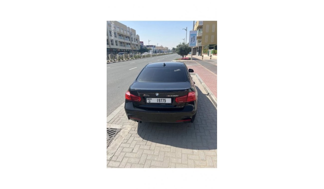 BMW 330i