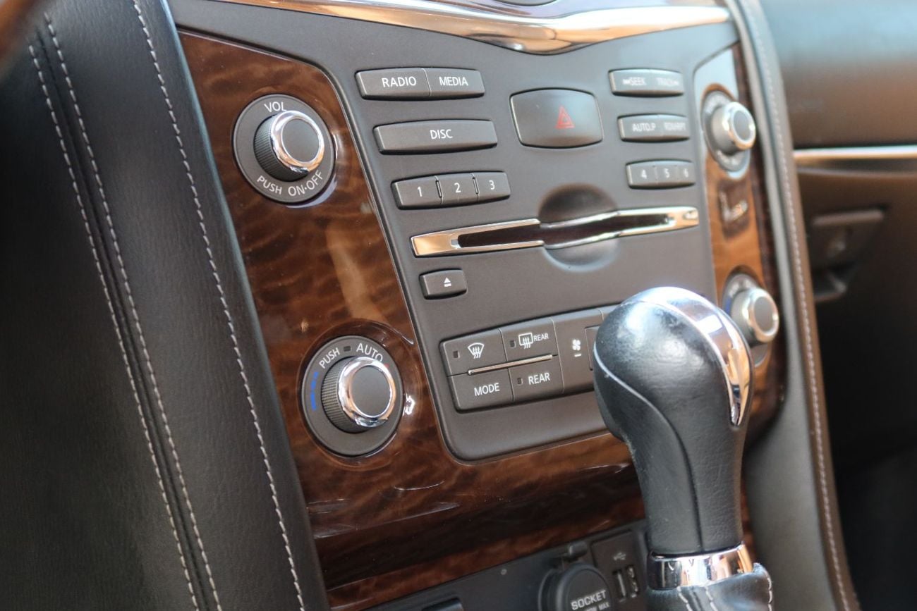 نيسان باترول SE Platinum 4.0L