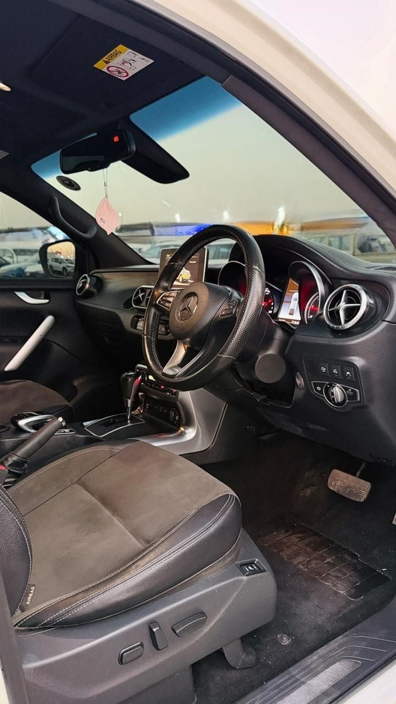 Mercedes-Benz X 250 d 2018 | DOUBLE CABIN | 2.3L DIESEL | AT | RHD | SPORTS BAR | DIGITAL AC | ELECTRIC SEATS | 306 VIEW C