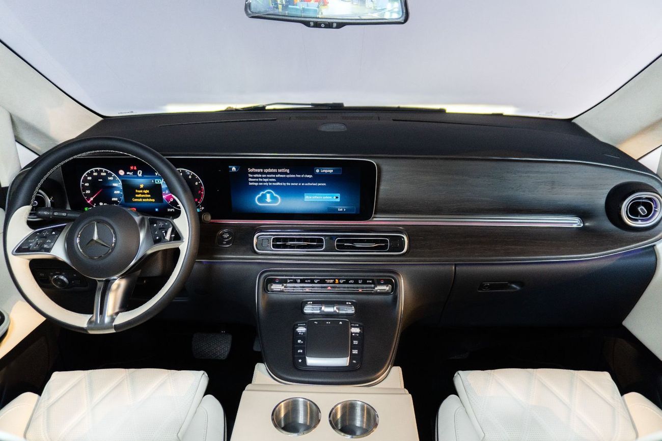 Mercedes-Benz V 300 Built by Barugzai – V300 2025 | Exclusive 1 of 5 | Additional AC