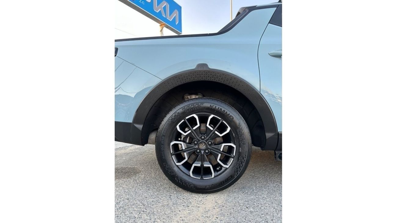 Hyundai Santa Cruz Hyundai Santa Cross 2022 car with engine capacity 2.5 turbocharged 4wd sunroof good equipment wirele