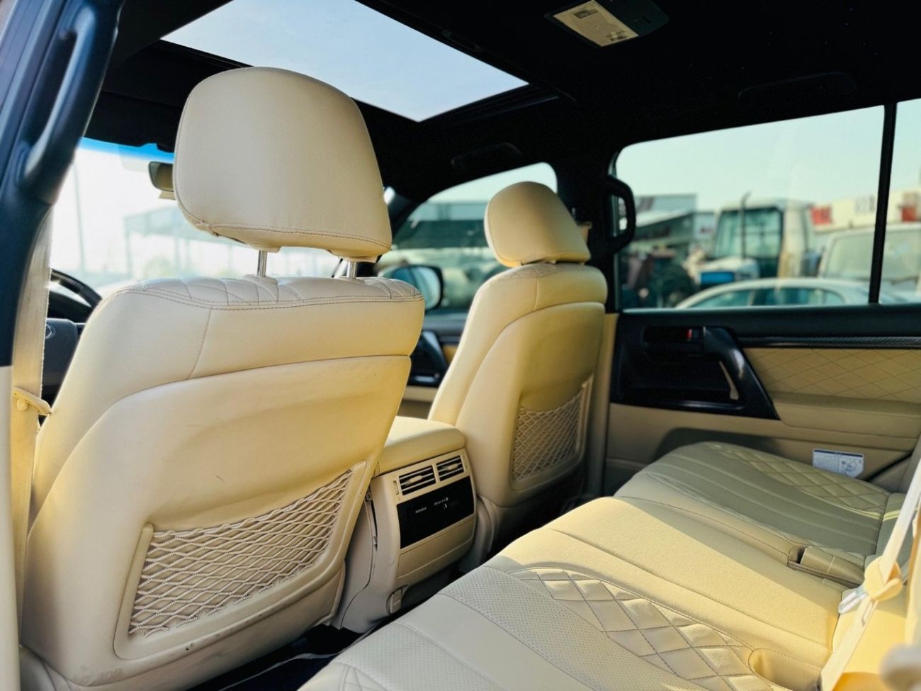 Toyota Land Cruiser Toyota Land Cruiser 2018 black color v6 full options