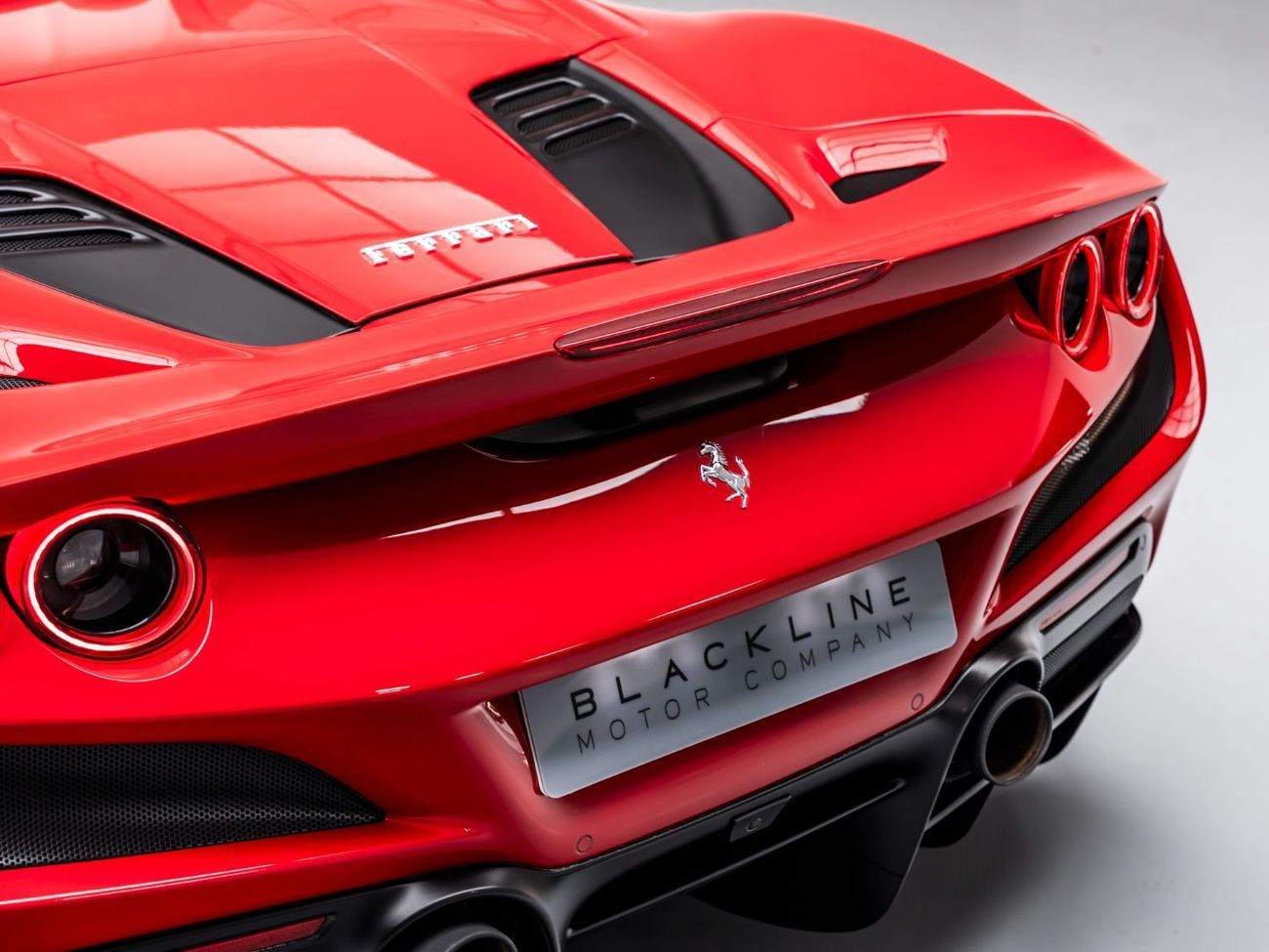 فيراري ف ٨ سبيدر 3.9T V8