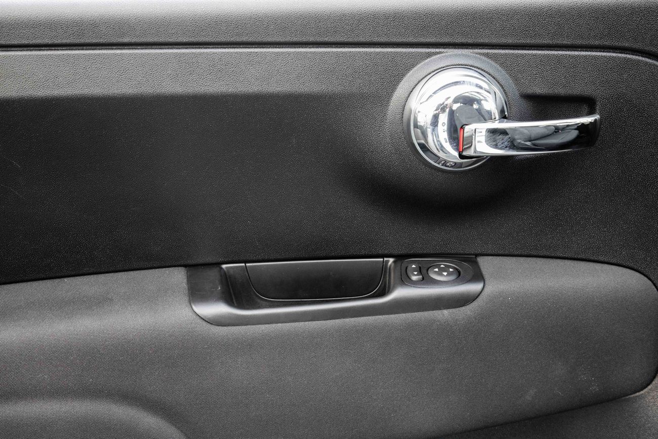 فيات 500 500 Dolcevita | 1,078 P.M | 0% Downpayment | IMMACULATE!