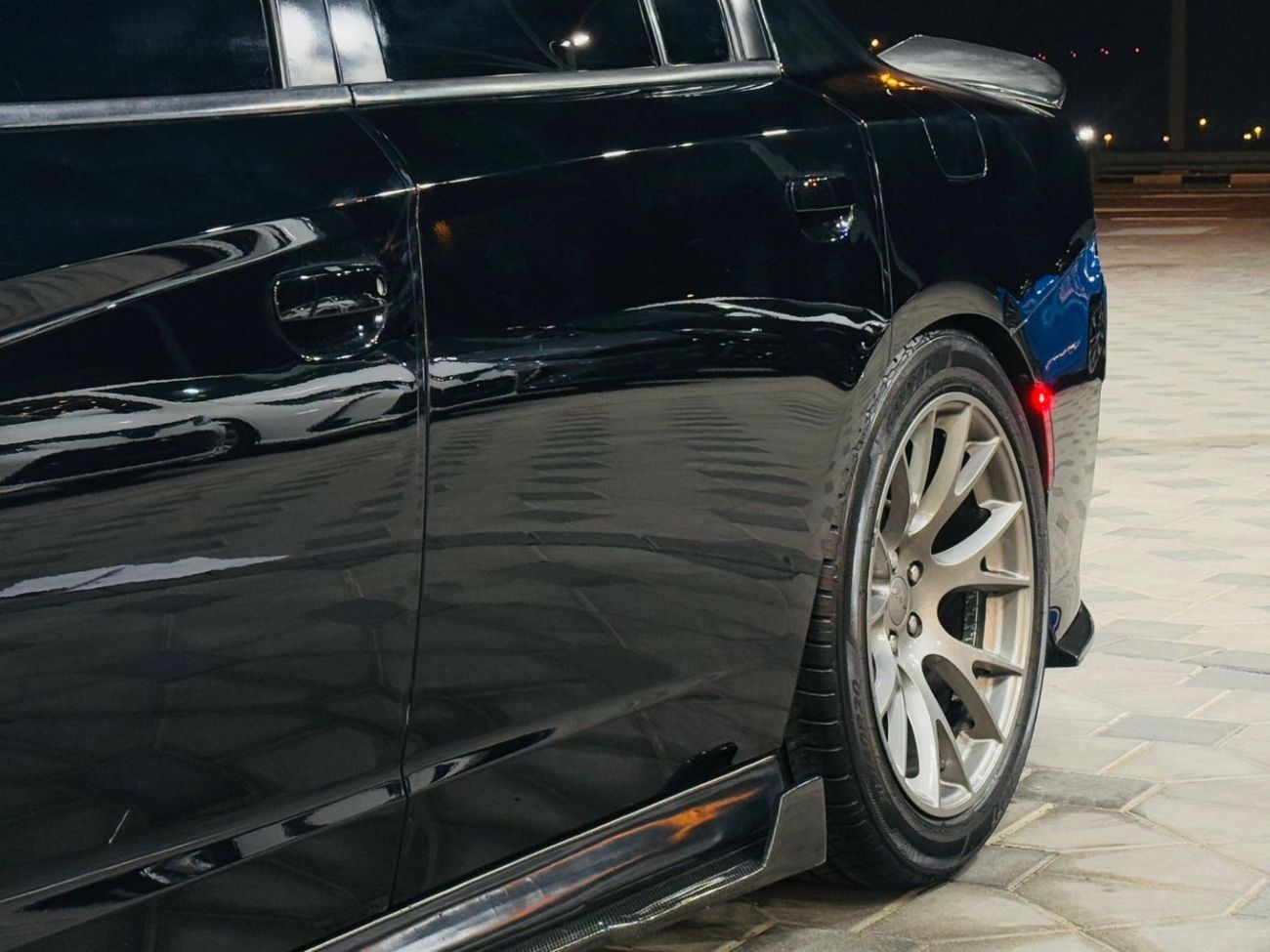 Dodge Charger SRT 392 6.4L (717 HP)