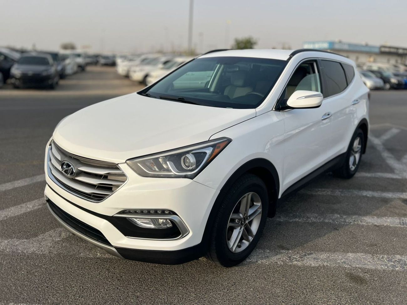 هيونداي سانتا في 2018 Hyundai Santa Fe Sport 2.4L - V4 - REAR CAM - BIG SCREEN - PUSH START - AUTO TRUNK -
