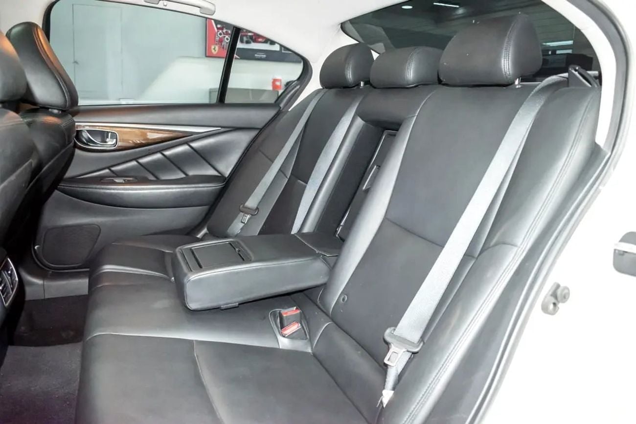 Infiniti Q50 Turbo 2.0L 3.0L Twin Turbo