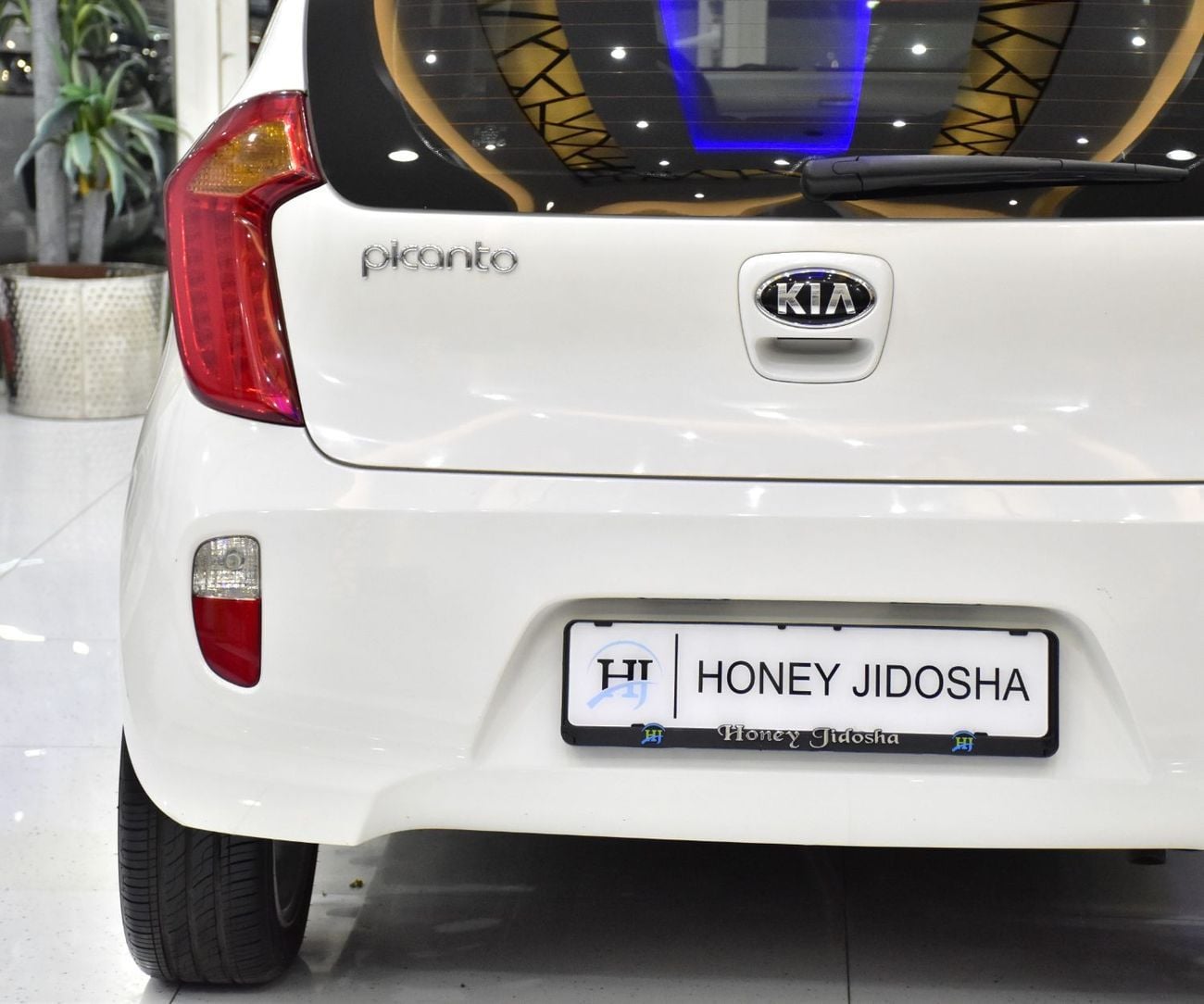 Kia Picanto EXCELLENT DEAL for our KIA Picanto ( 2015 Model ) in White Color GCC Specs