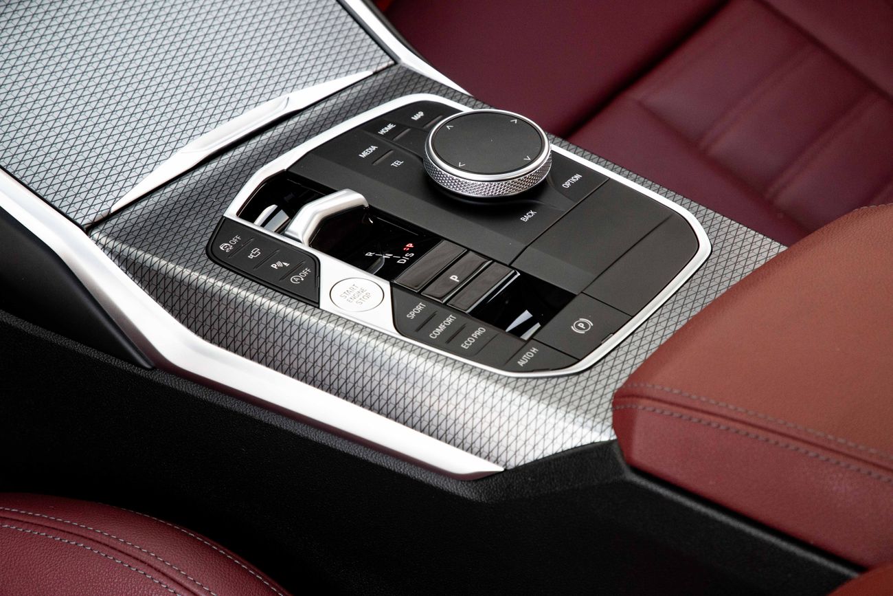 BMW 330i 330i M-Sport | 3,721 P.M | 0% Downpayment | M-Kit | BMW Warranty + Service!