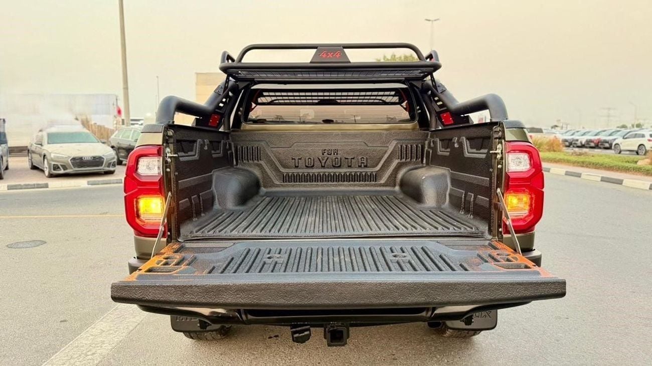 تويوتا هيلوكس -