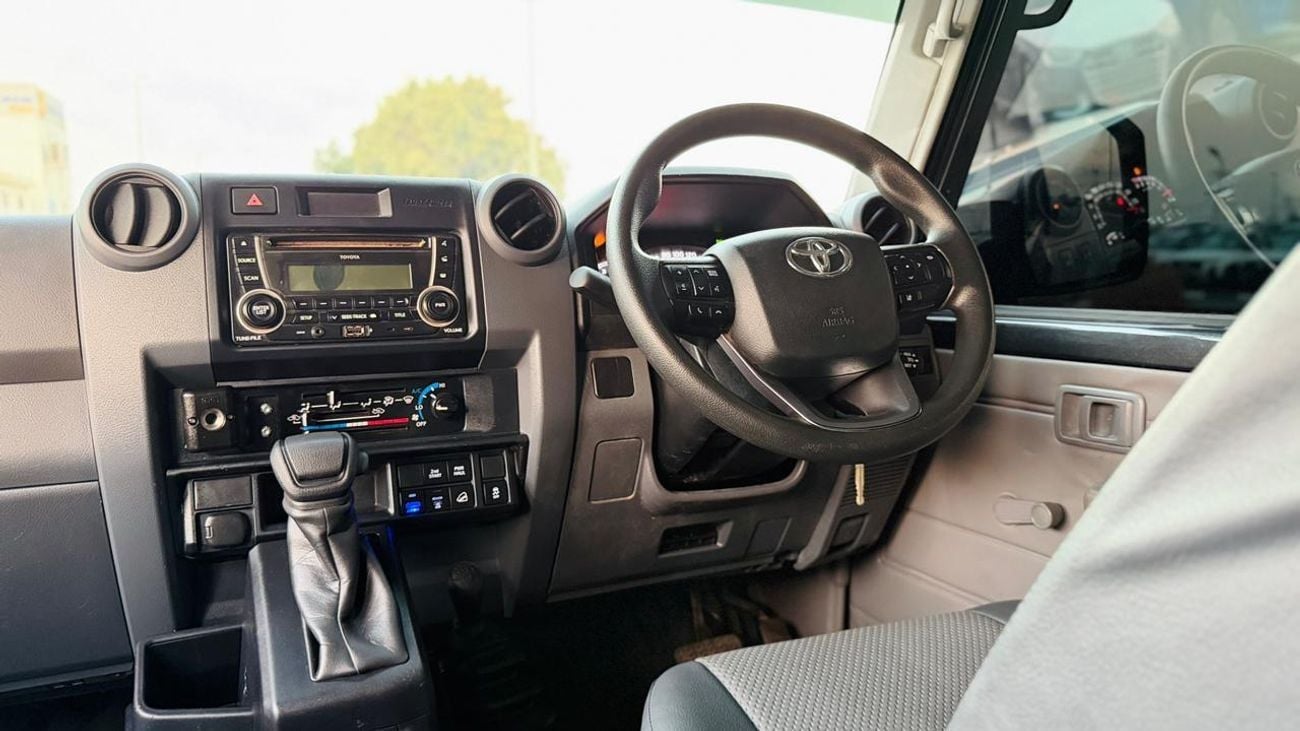 Toyota Land Cruiser Pick Up OFF-ROAD MODIFIED | DOUBLE CABIN | BULL BAR & SPORTS BAR INSTALLED | AUTOMATIC TRANSMISSION | 2.8L D