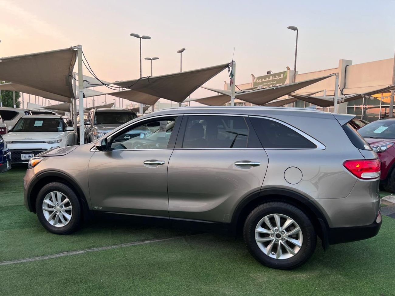 كيا سورينتو LX 2.4L