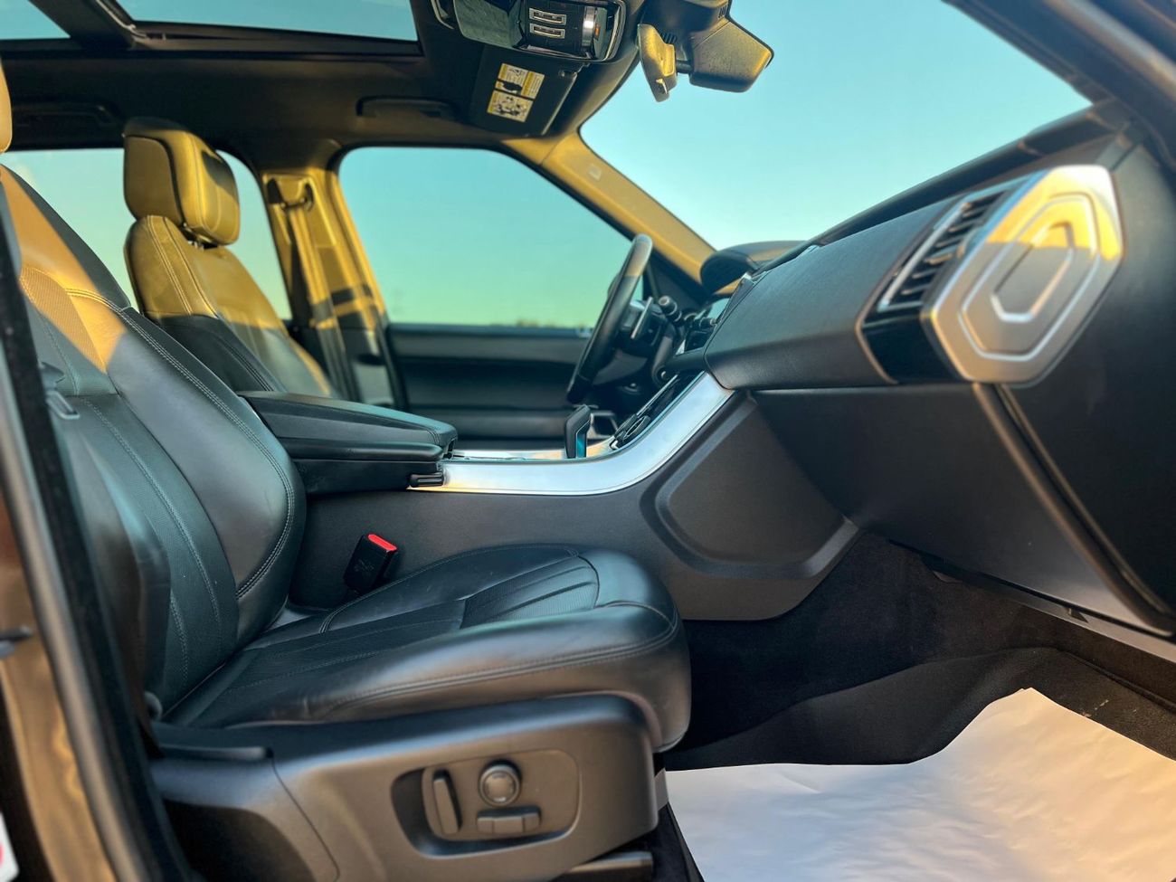 لاند روفر رينج روفر سبورت HSE 3.0L (340 HP)