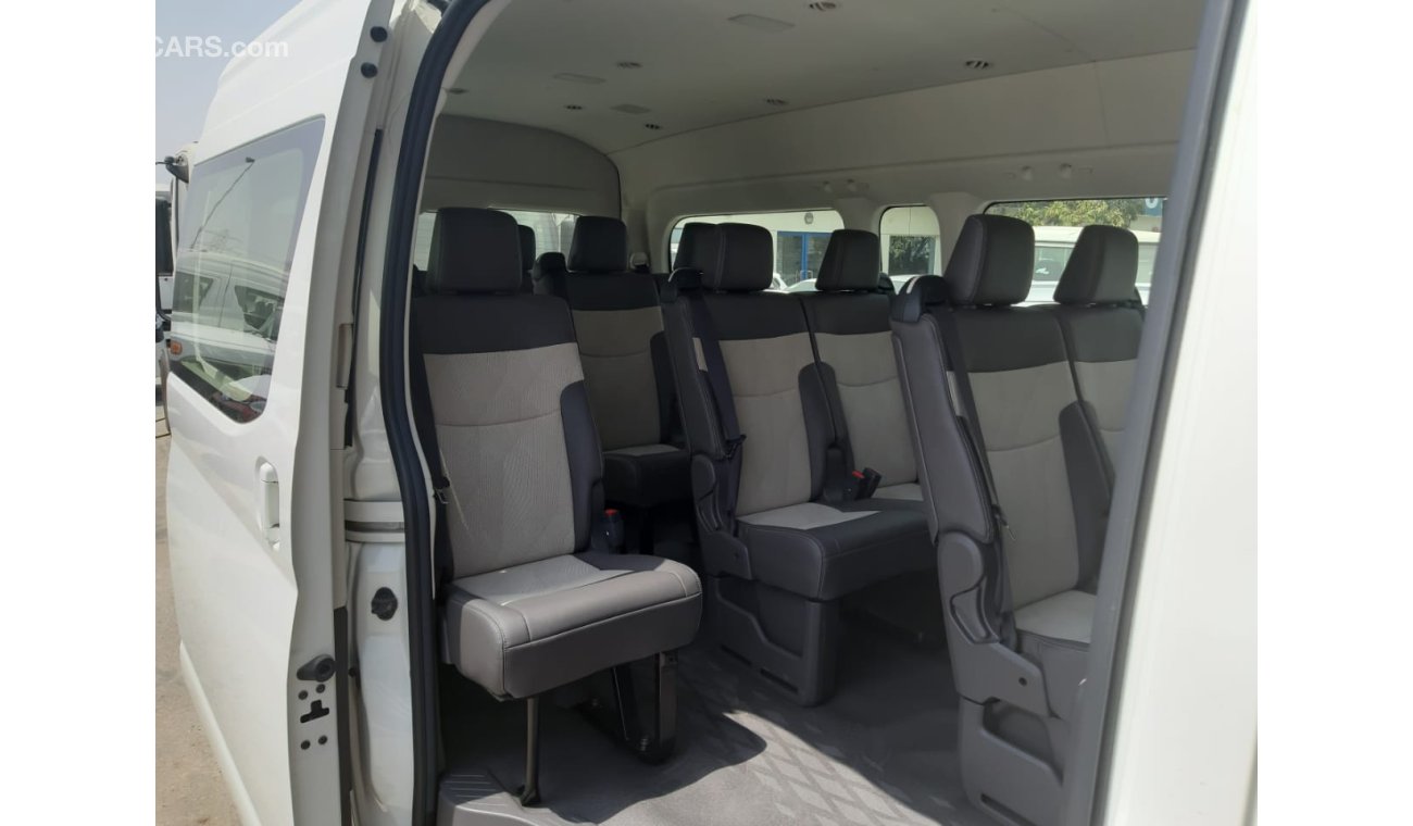 Toyota Hiace DIESEL FULL OPTION  GL  13 SEATS