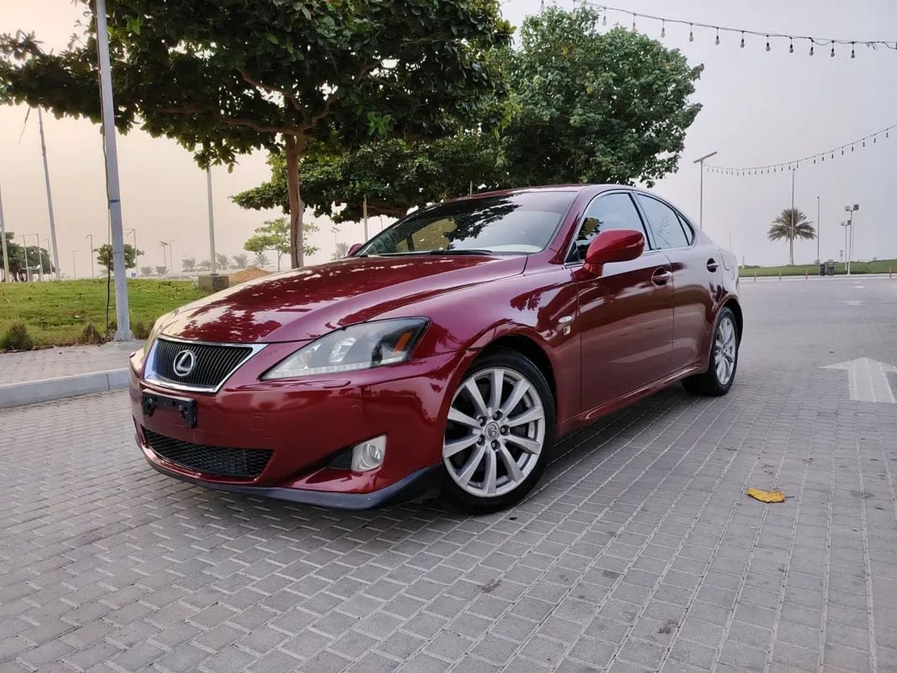لكزس IS 250 PREMIER
