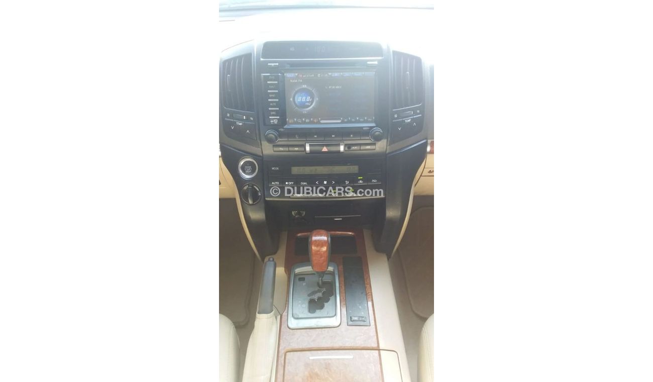 تويوتا لاند كروزر 2014 تويتر لاندكروزر جي اكس ار