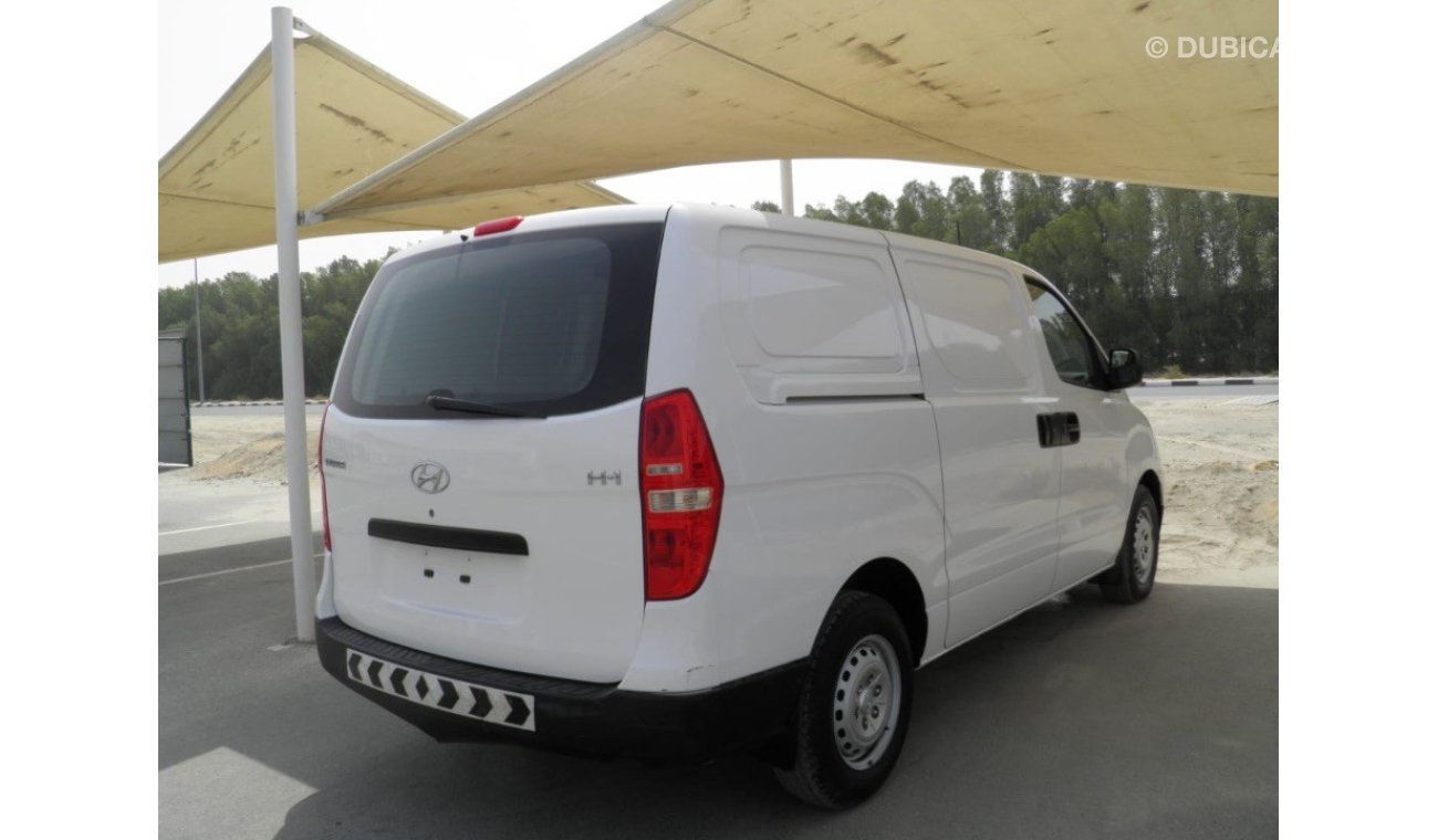 Hyundai H-1 2013 van ref #329