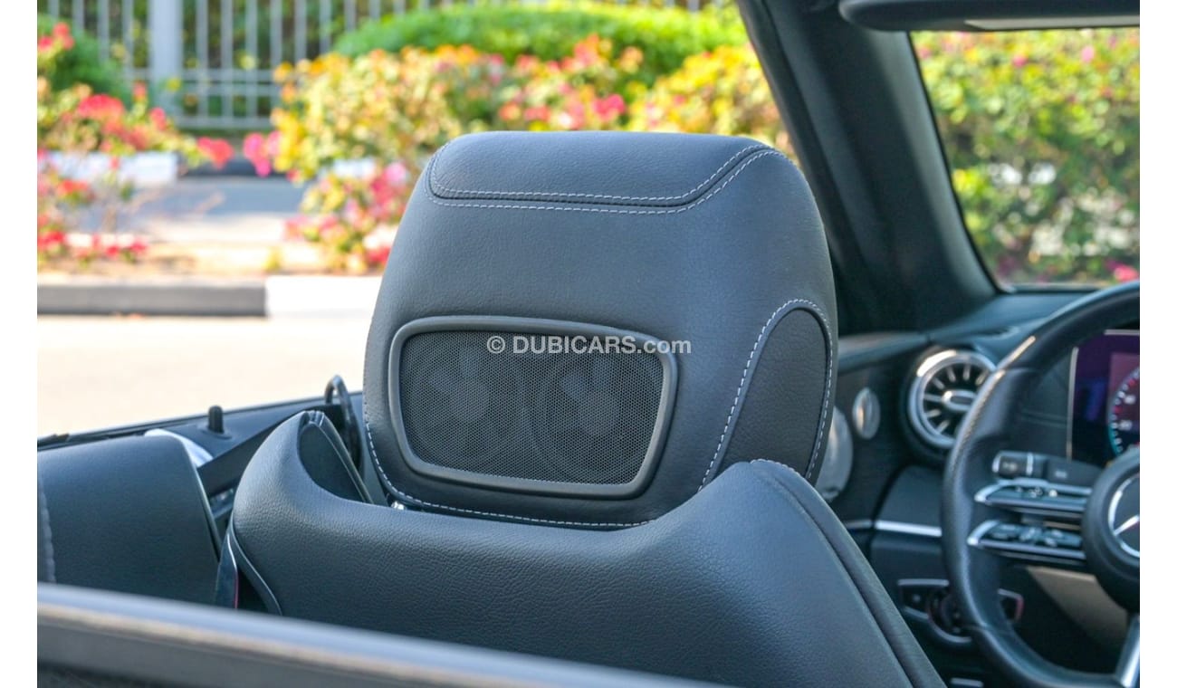 Mercedes-Benz E450 Coupe Mercedes E450 AMG V6 Convertible 2022 USA ( GPS is GCC & Facelift is GCC )