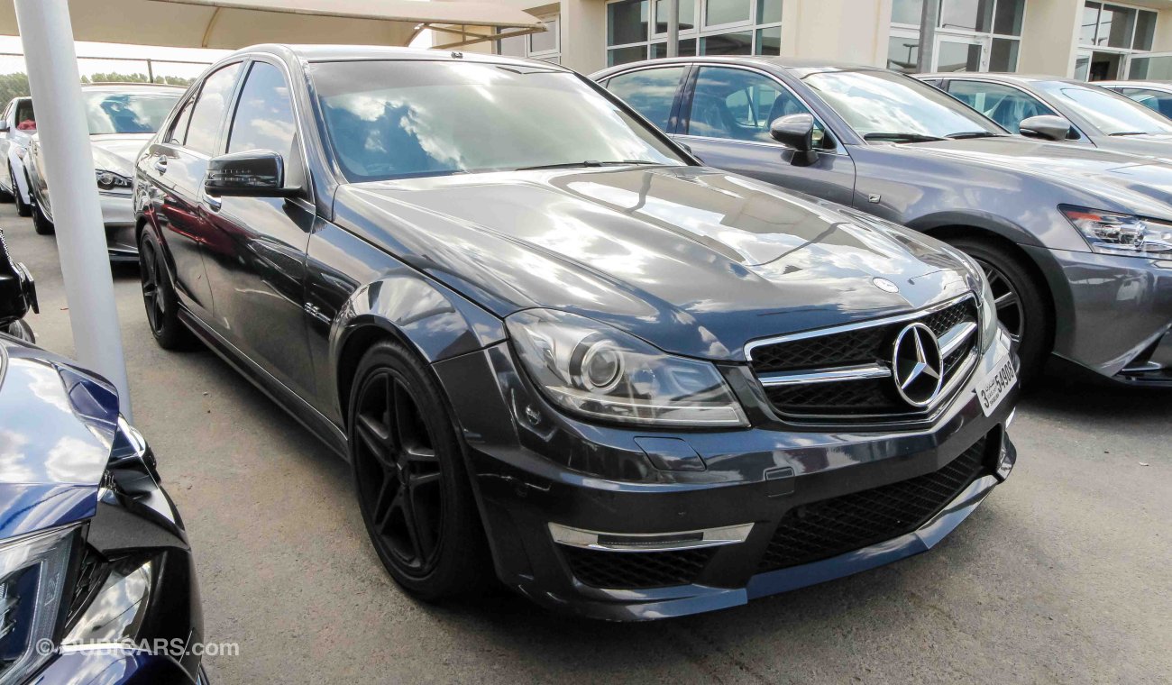 Mercedes-Benz C 63 AMG