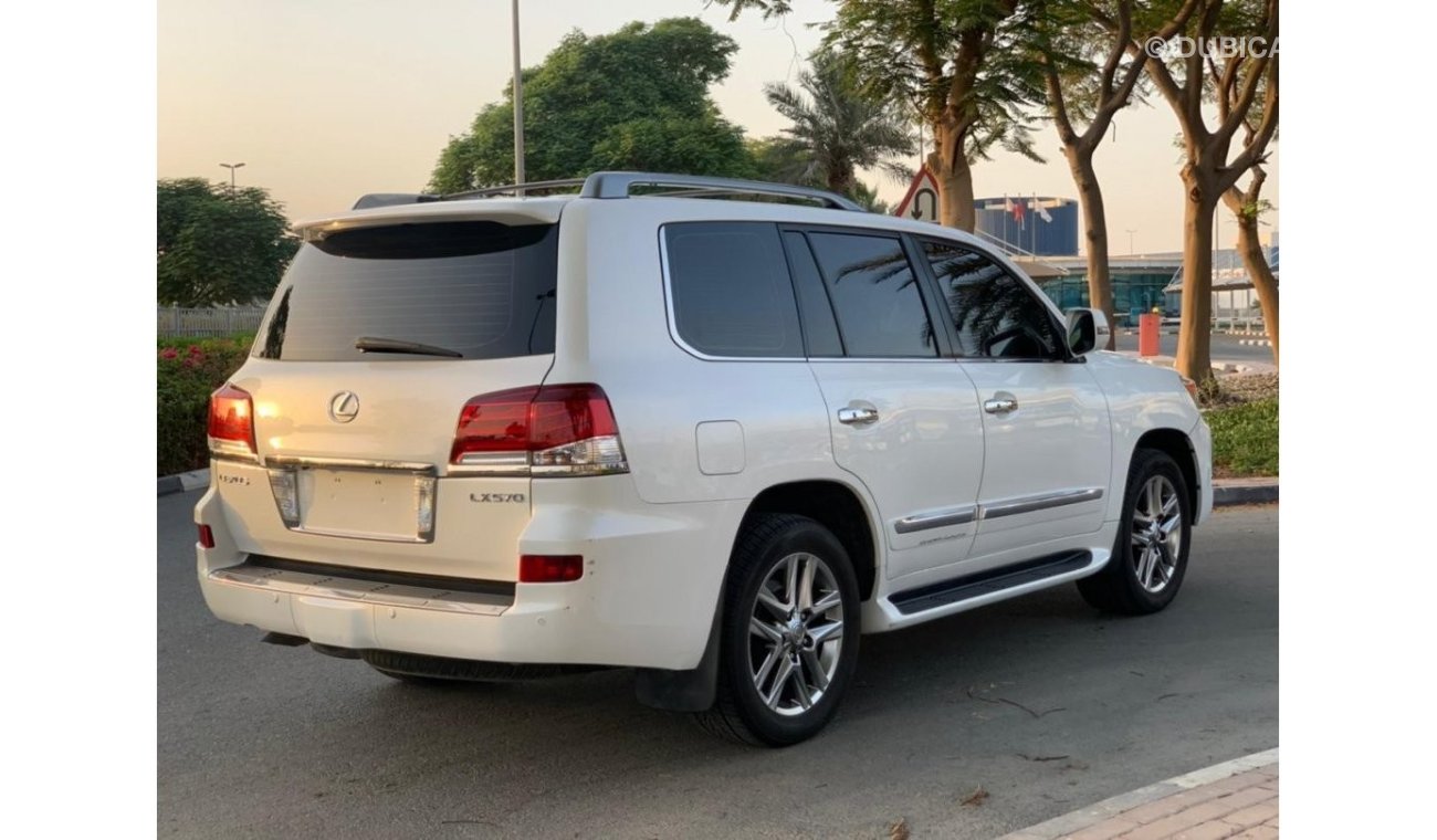 Lexus LX570 **2013**