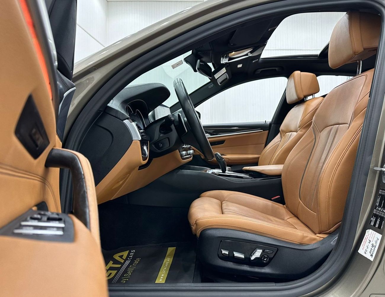 BMW 530i M Sport 2017 BMW 530i Sport-Line, Warranty, Full Service History, Full Options, GCC