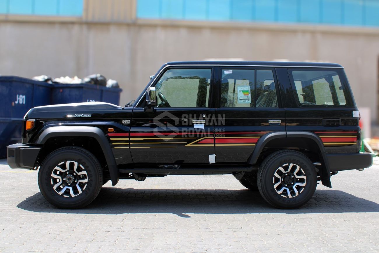 Toyota Land Cruiser 70 LHD LC76 2.8L T-DSL LX-Z 4WD AT WITH AIR COMPRESSOR 2025MY