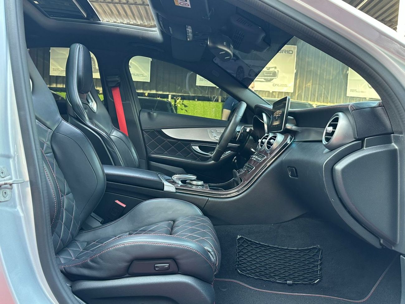 Mercedes-Benz C 63S AMG Std 4.0L (5 Seater)