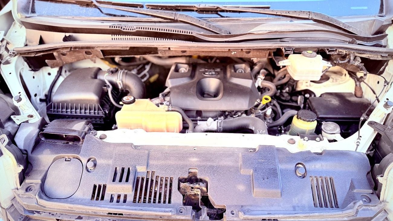 تويوتا هاياس DLS -High Roof Commuter 2.8L M/T