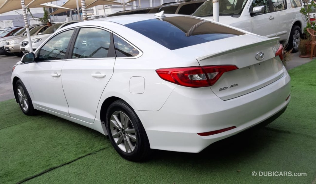 Hyundai Sonata Import - No. 2 - Cruise Control - Alloy Wheels - Camera - Leather - Excellent condition