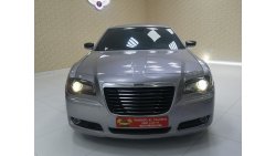 Chrysler 300C Chrysler C300 GCC Full Option V8 Panorama 2014 model in excellent condition, inside and out