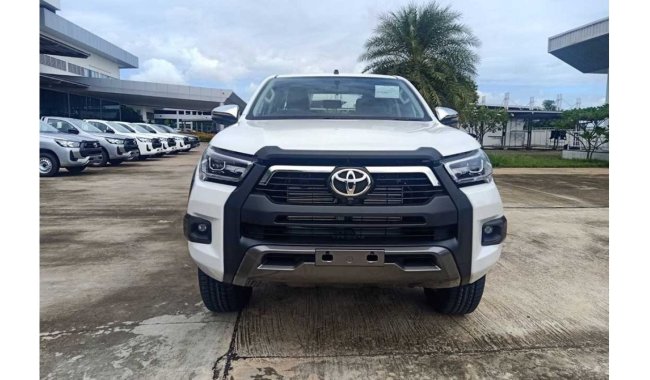 Toyota Hilux RHD - 2.8L DSL - 4 X 4 - MT - WHT_BLK  (FOR EXPORT ONLY)