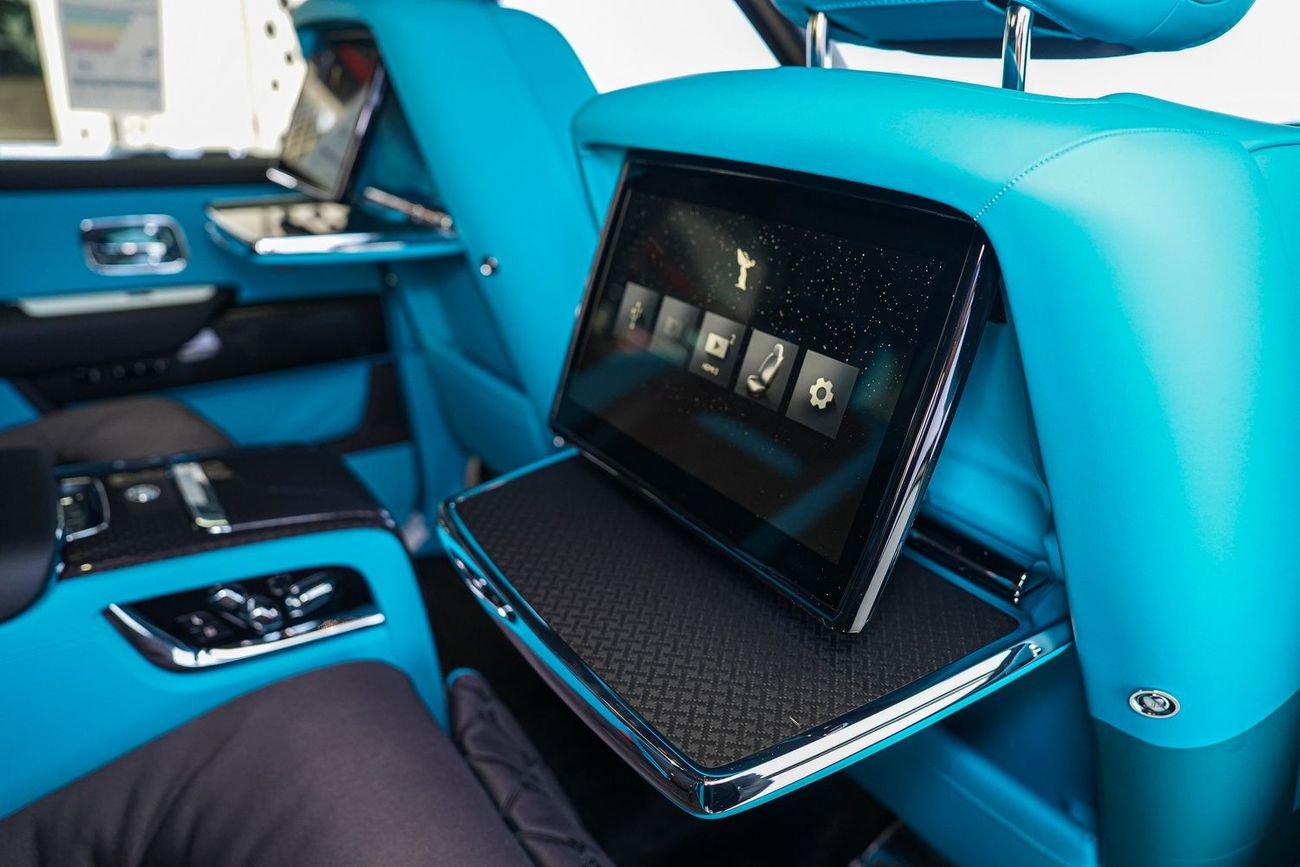 رولز رويس كولينان BLACK BADGE DUALITY TWILL