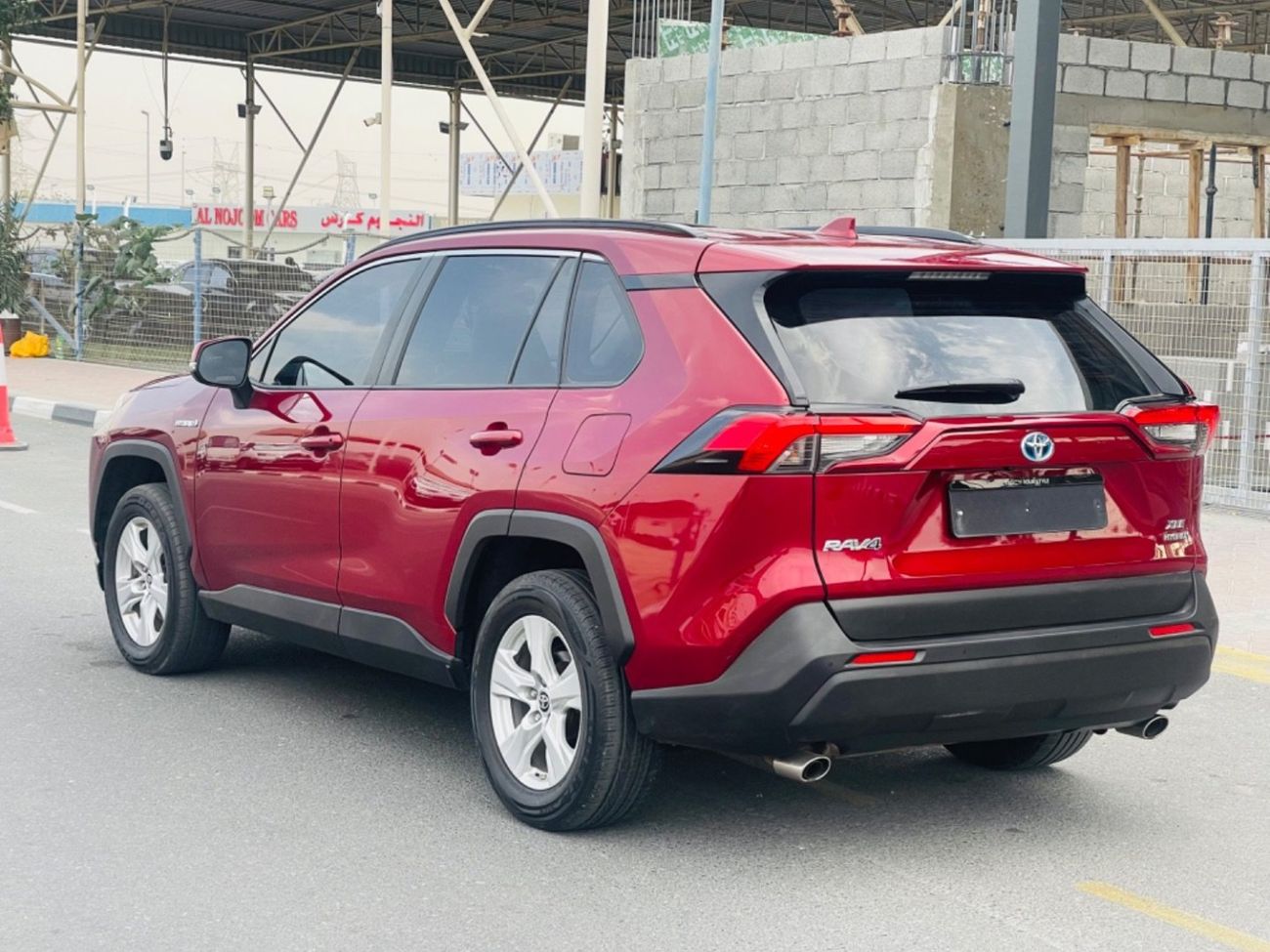 تويوتا راف ٤ Xle hybrid full option