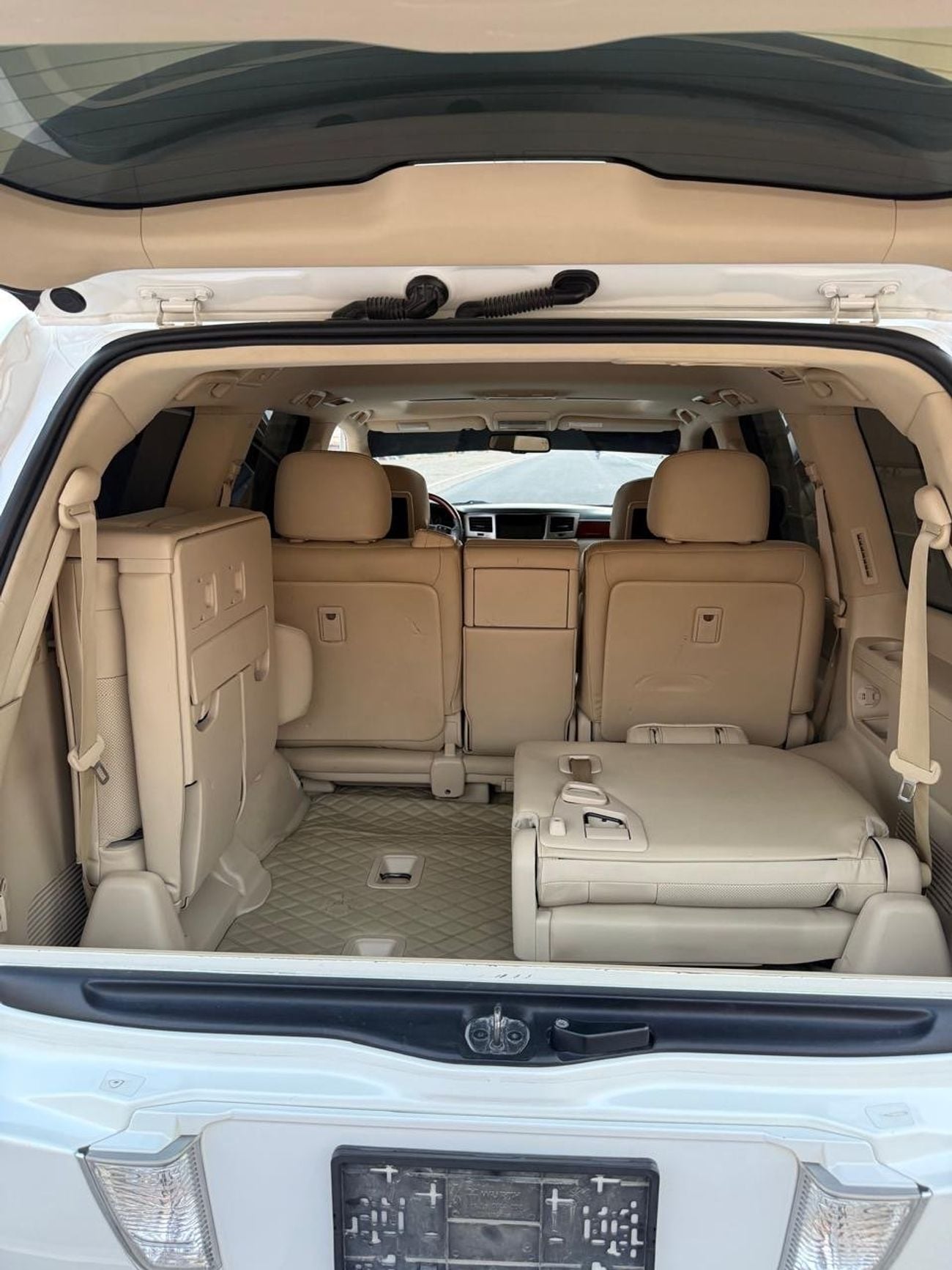 لكزس LX 570 PLATINUM