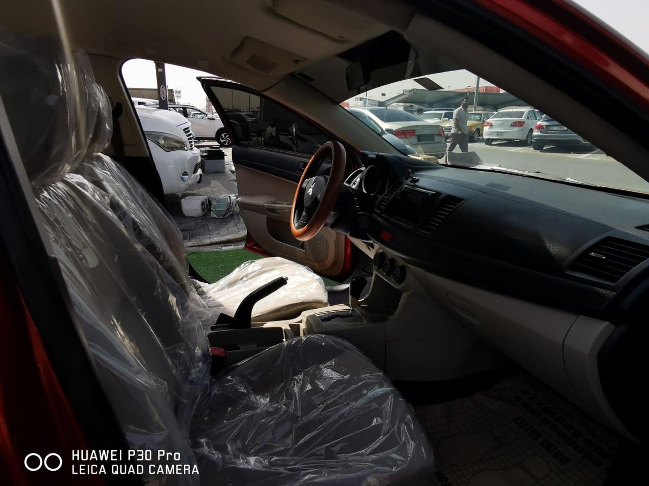 Mitsubishi Lancer ES (NON GCC) 1.6L engine. Exterior paintwork