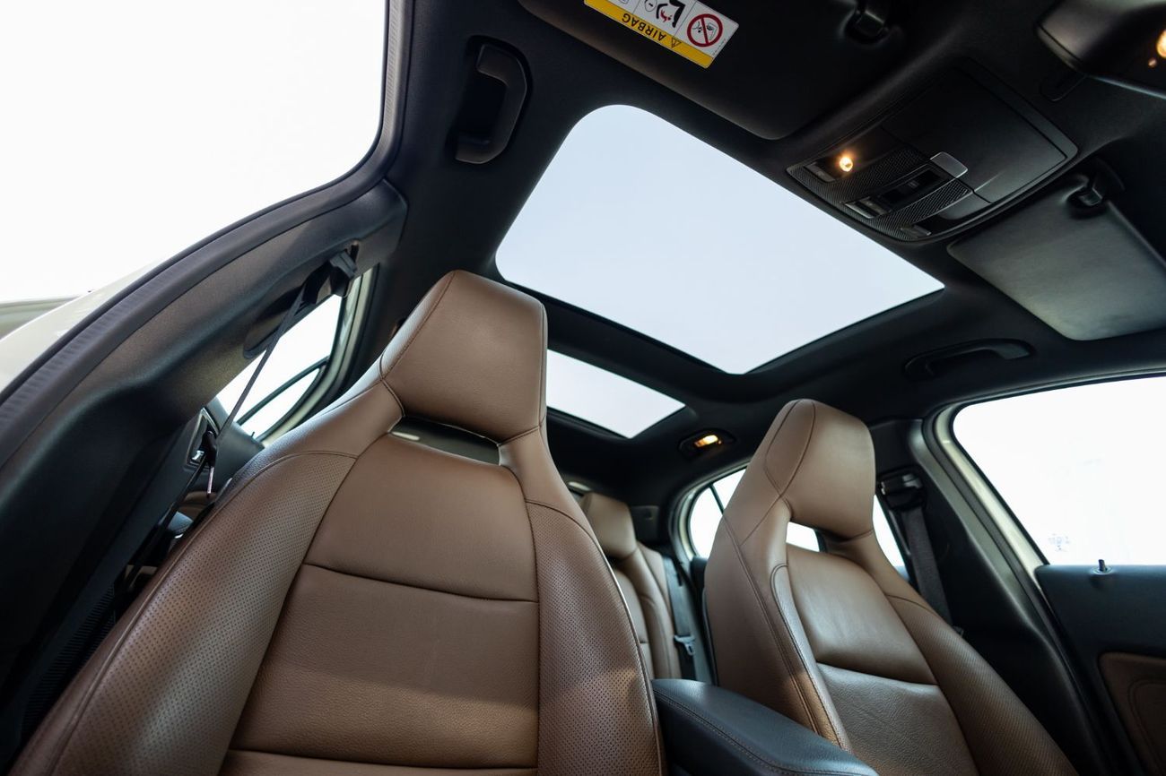 Mercedes-Benz GLA 250 Std 2.0L (211 HP)