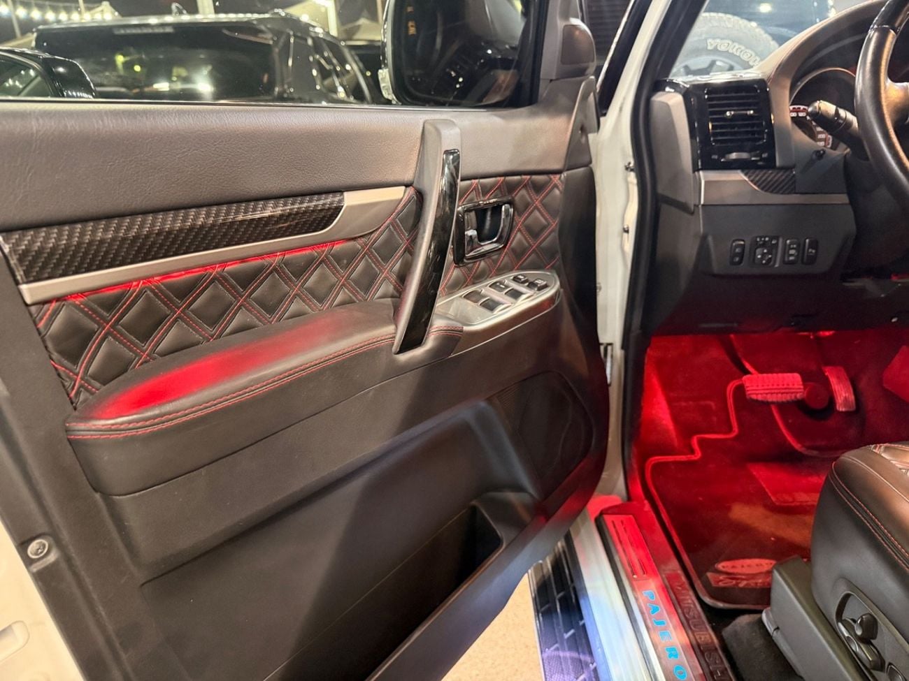Mitsubishi Pajero GLS H/L SIGNATURE EDI