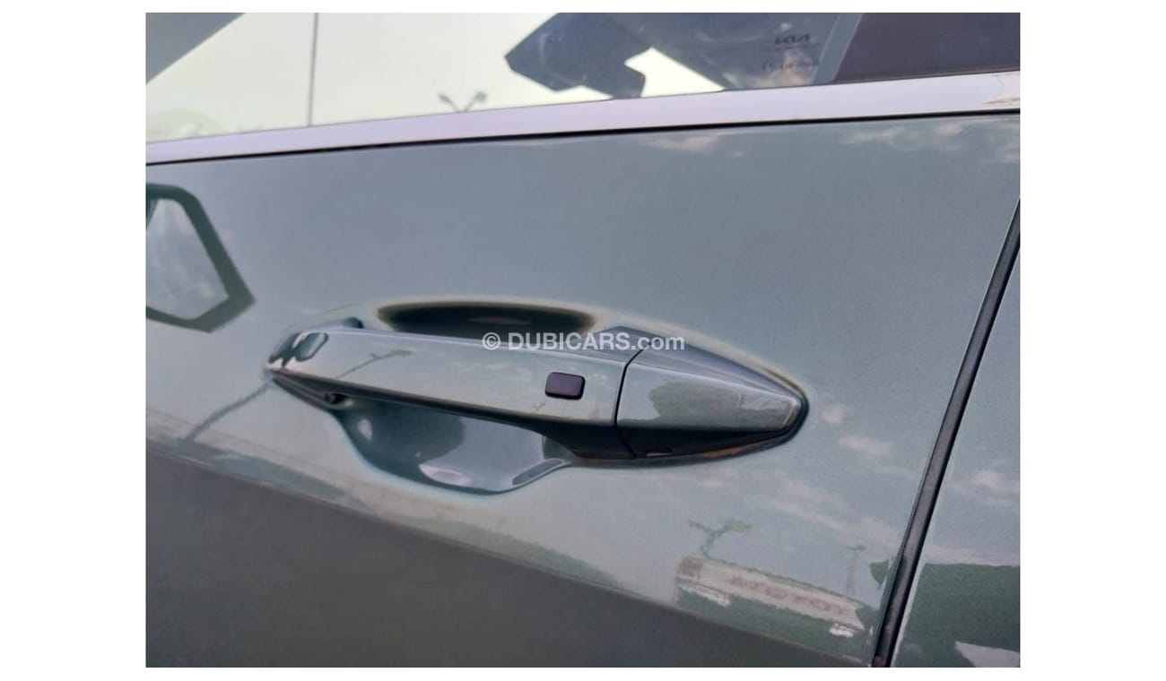 كيا سبورتيج GT-Line Turbo 1.6l petrol 4X2 FWD 2022  Green color with Radar & Electric tailgate
