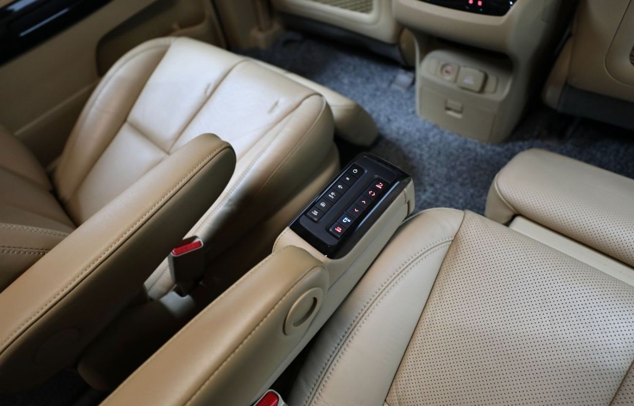 Kia Carnival Kia Carnival VIP | 7 Seats | 3.3L | 1 Year Warranty + Free registration | AED 1,900 monthly with 0%