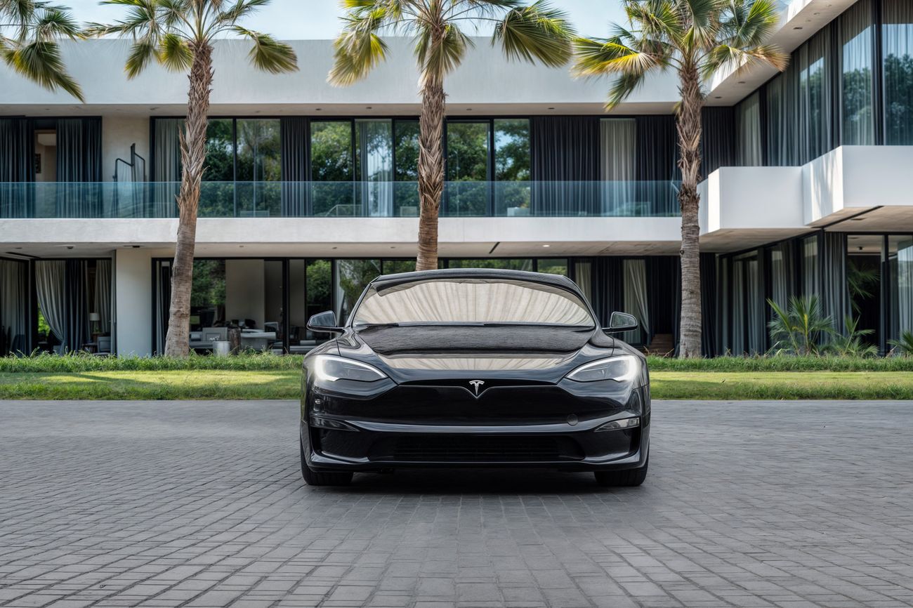 تسلا Model S Model S Plaid | 4,505 P.M | 0% Downpayment | Immaculate Condition!