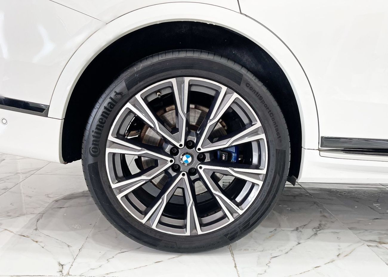 BMW X7 XDRIVE 40i 3.0L-6CYL  TWIN-TURBO  EXCELLENT CONDITION