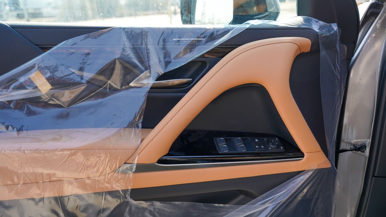 لكزس LX 600 SIGNATURE