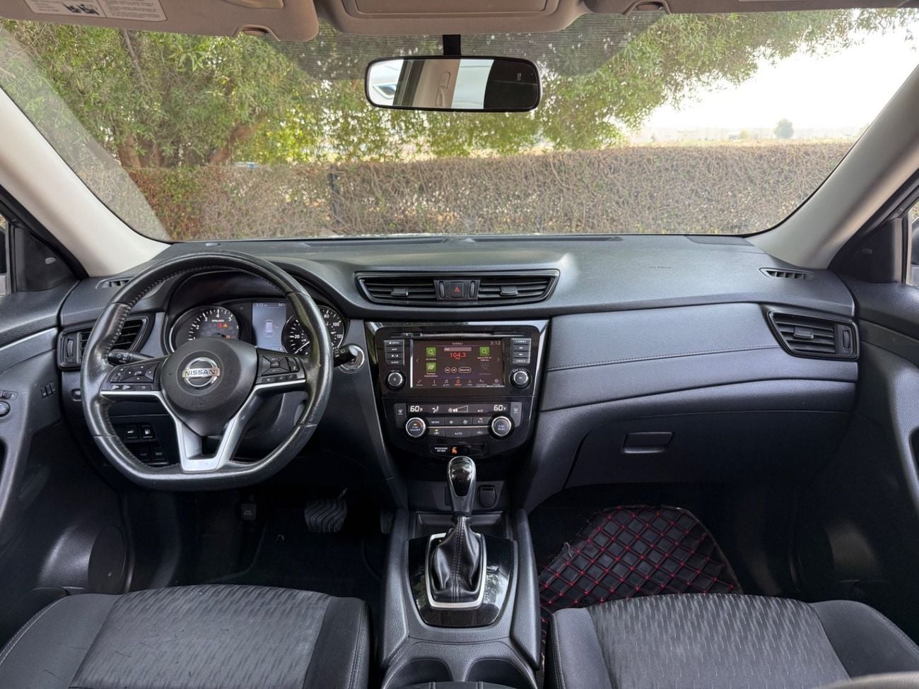 نيسان روج Nissan Rogue 2018 SV V4 Full automatic