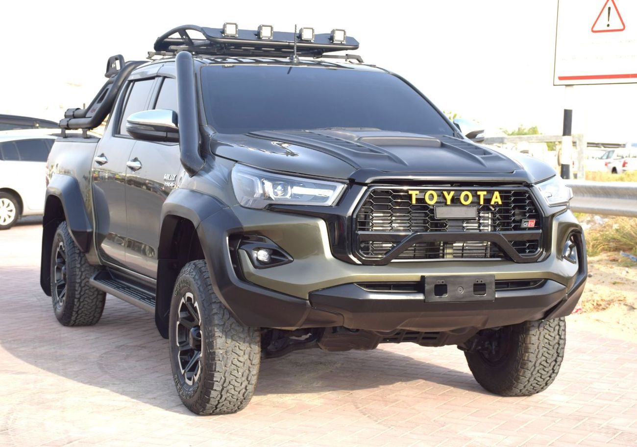 Toyota Hilux S GLX 2.8L AWD M/T