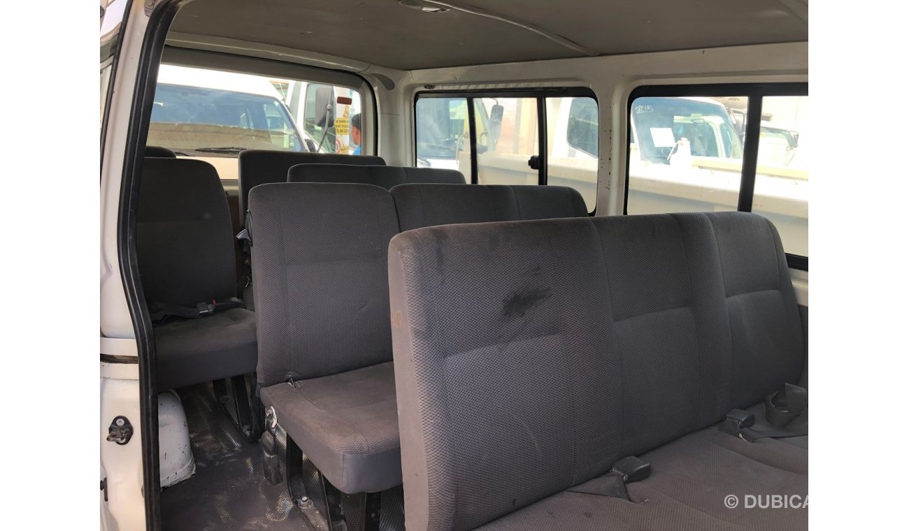 تويوتا هاياس Toyota Hiace Bus 15 str,model:2010.Free of accident