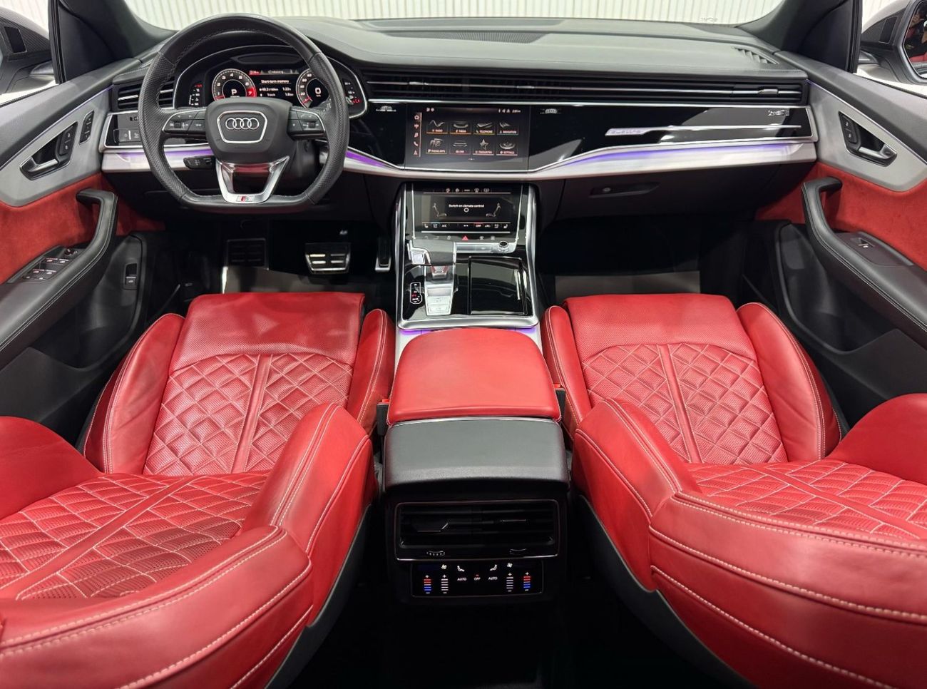 أودي Q8 55 TFSI quattro S Line 3.0L 2021 Audi Q8 S-Line 55TFSI Quattro, 2026 Audi Warranty + Service Pack, F