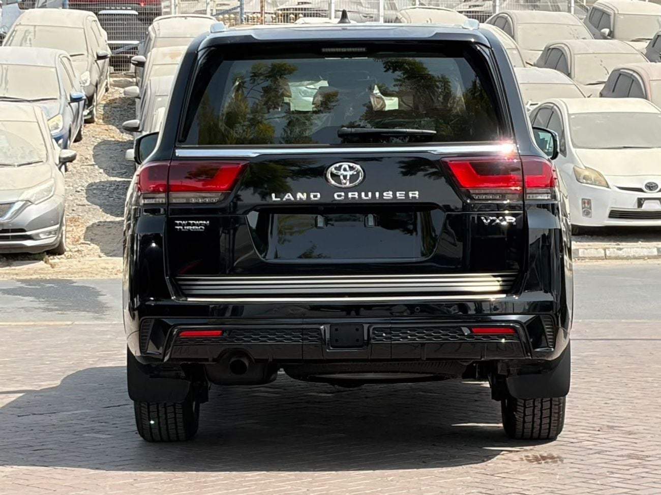Toyota Land Cruiser VXR LC300 VXR  || 3.3L V6 DIESEL | PWR WITH LEATHER SEATS | 360* CAMERA | JBL SOUND SYSTEM | HEADUP DISP