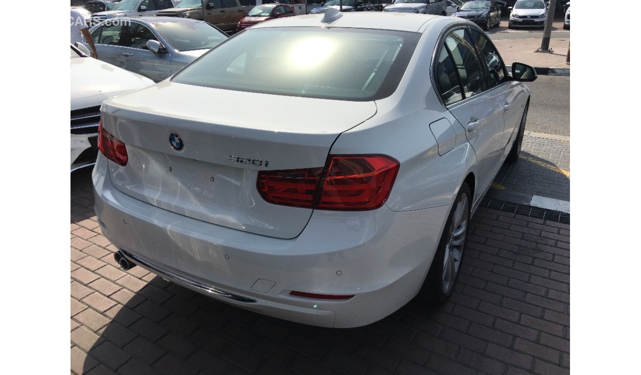 BMW 328i